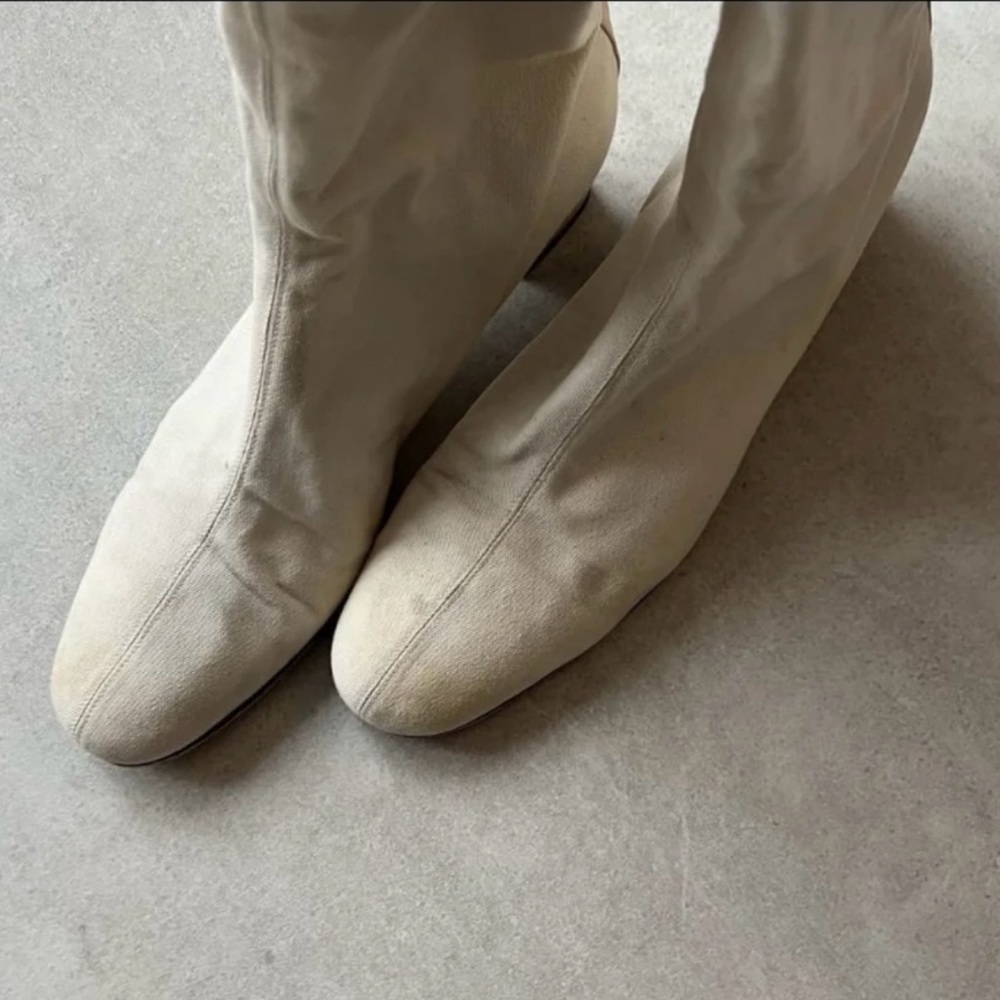 GUCCI RUNWAY CANVAS TAN  Final Sale 
BOOTS 40.5
RARE 
NUMBER OF BOOTS: 12980 - Picture 2 of 4